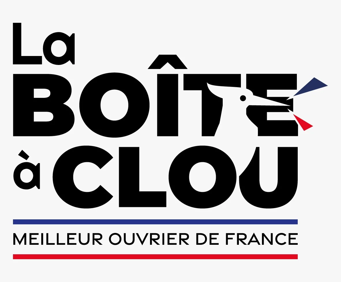 Logo La Boîte à Clou en capitales noires, avec le tricolore et la mention Meilleur Ouvrier de France